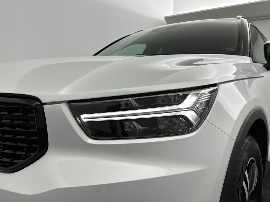 Volvo XC40 1.5 t3 r-design | 360 | electr. stoelen | harman kardon | parkee