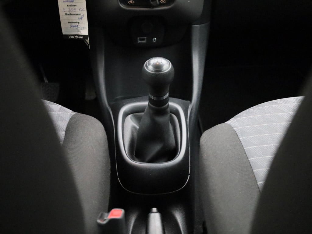 Peugeot 108 1.0 e-vti active | led dagrijverlichting | dab+ | bluetooth | s