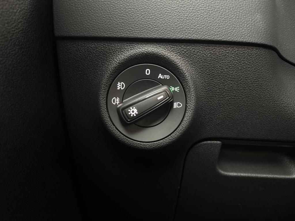 Skoda Karoq 1.5 tsi act business edition 150pk