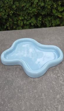🏠 Organisch gevormde keramieken Baby-Blauwe decoratieschaal.