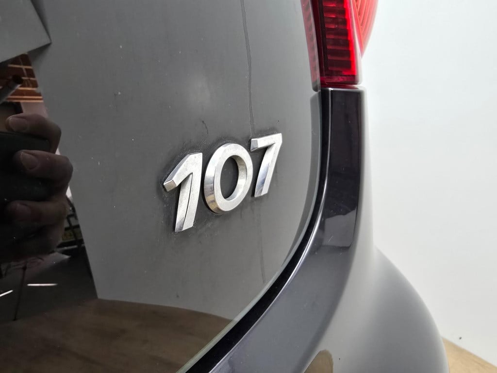 Peugeot 107 occasion 1.0 active met airco en 5 deurs | tweedehands peugeot 
