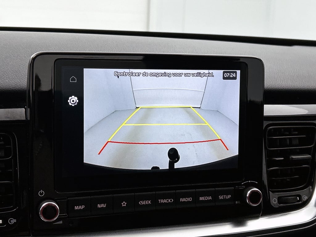 Kia Stonic 1.0 t-gdi mhev dynamicline | navigatie | trekhaak | climate cont