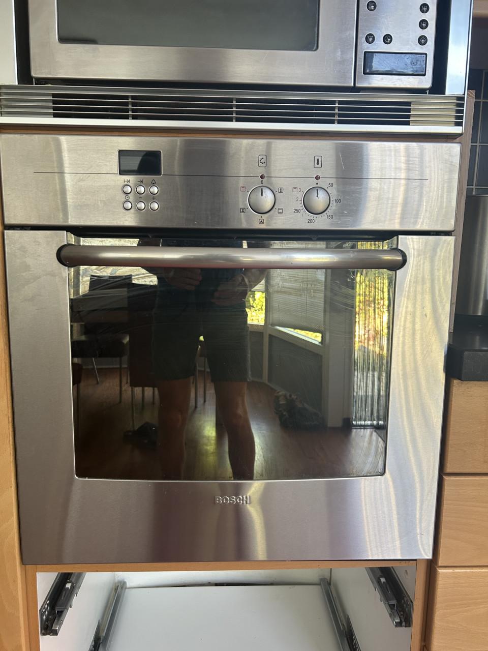 Inbouw oven Bosch - boven en onder warmte,hetelucht,gril