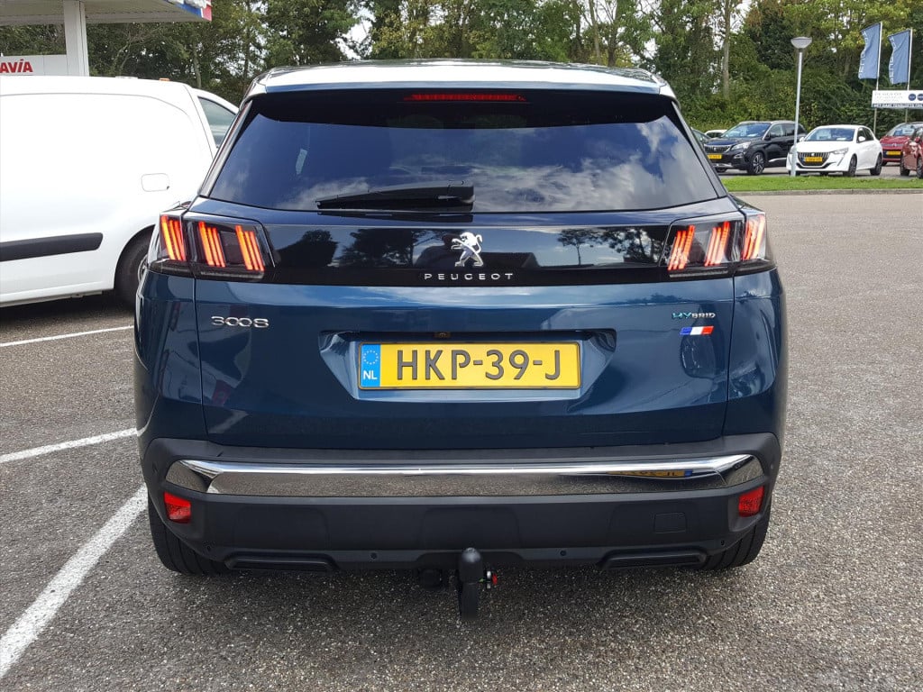 Peugeot 3008 1.6 plug-in hybrid 225pk allure pack business automaat navigat
