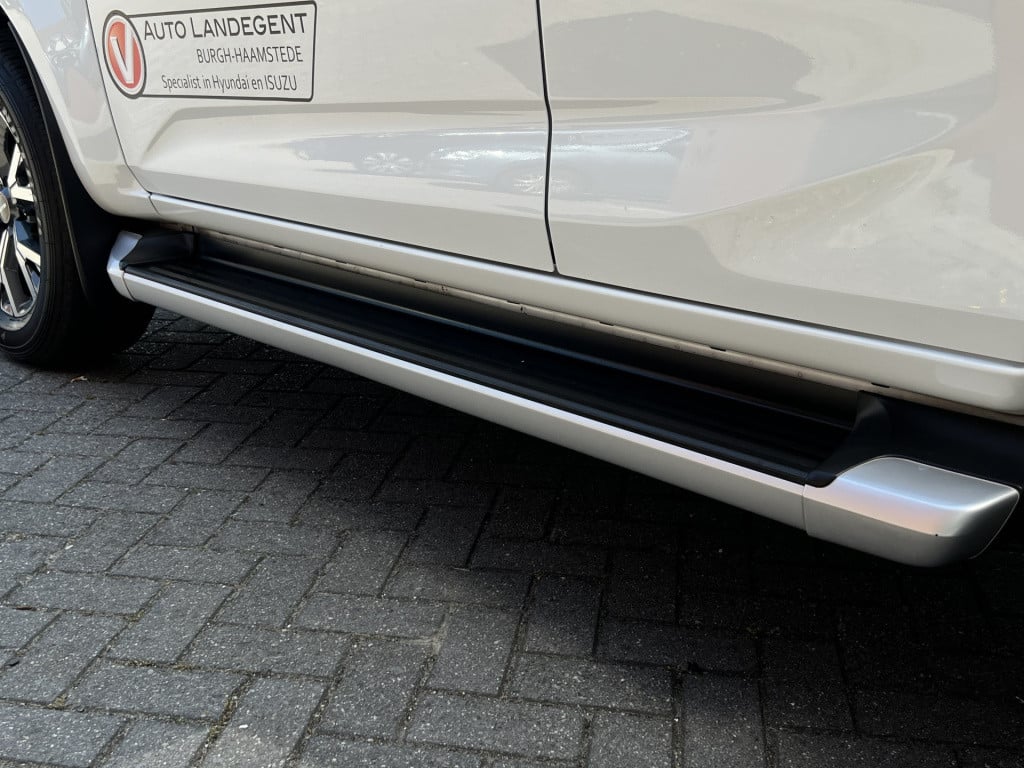 Isuzu D-max 1.9 extended cab lsx |topcover| rolbar | bedliner | trekhaak | 