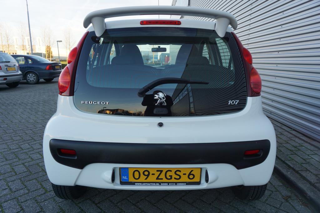 Peugeot 107 1.0 active airco / elektr. ramen / nap / apk t/m 10-08-2026