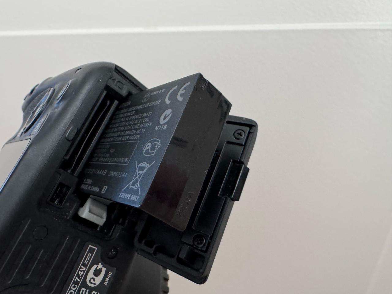 Compacte Canon EOS 100D camerabody + extra’s