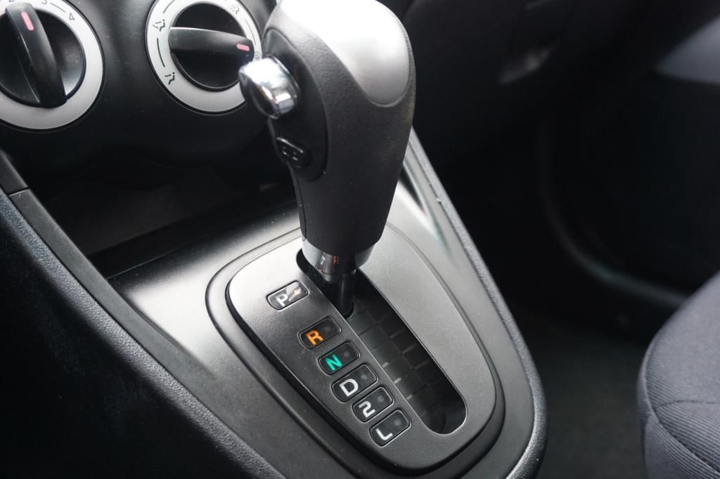 Hyundai I 10 1.25i dynamic cool automaat - airco / elektr. ramen / nap