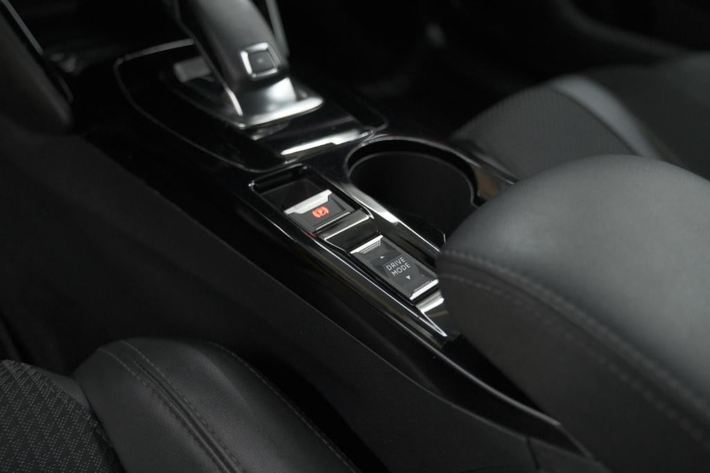 Peugeot 208 puretech 100 eat8 gt-line | camera | keyless entry | navigatie 