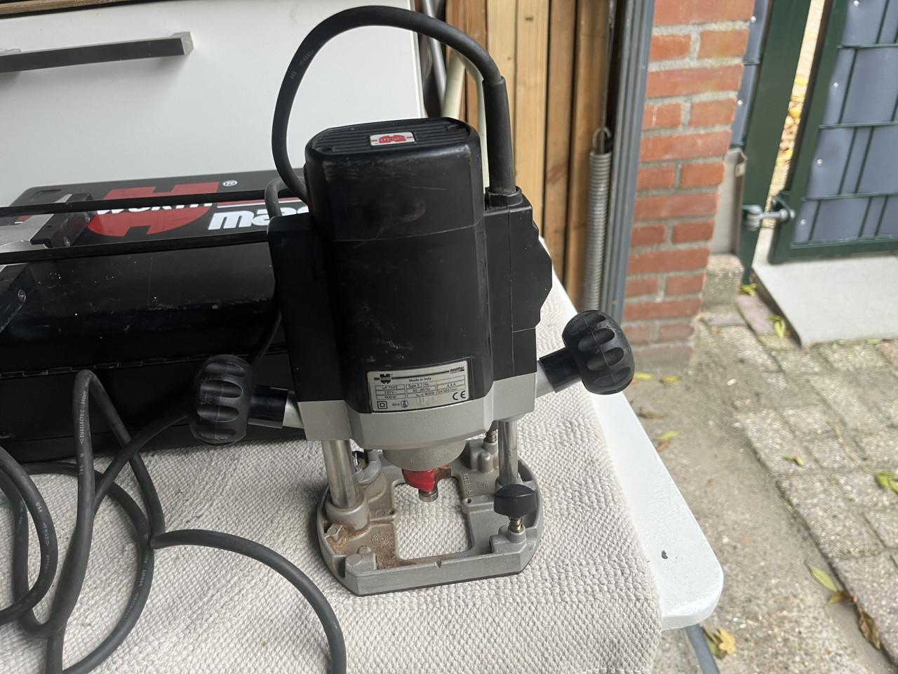 Bovenfreesmachine Master OF750 met 12 en 35 freessets