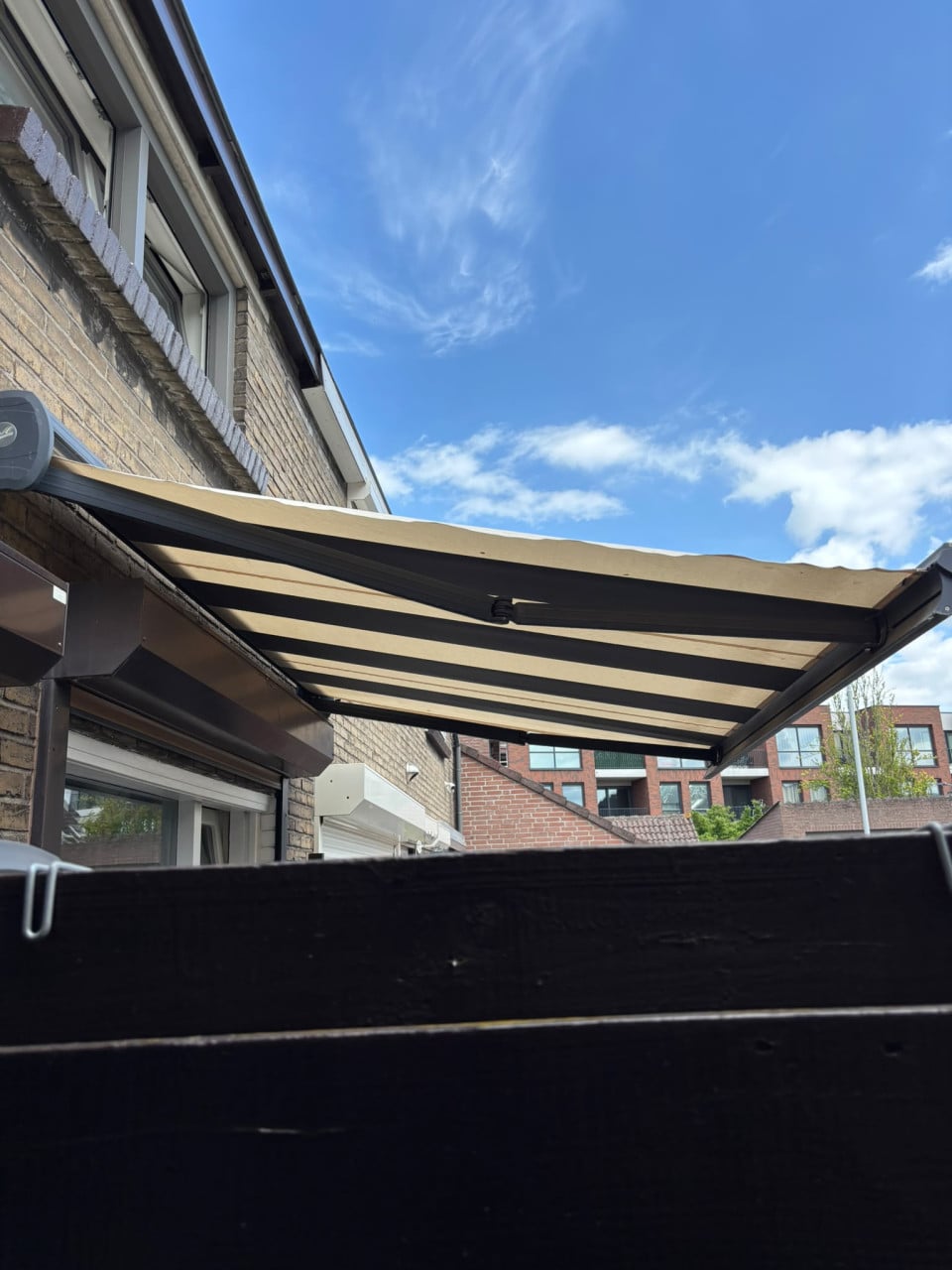 Elektrische zonwering €75,-