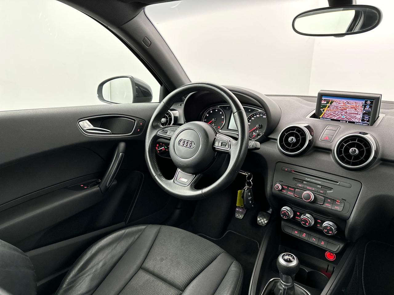 Audi a1 1.2 Tsfi / 3x S line / Xenon / navi / cruise