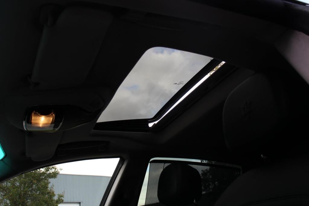 Maserati Quattroporte 3.0 s q4 411pk - leder - flippers - schuifkantel - na