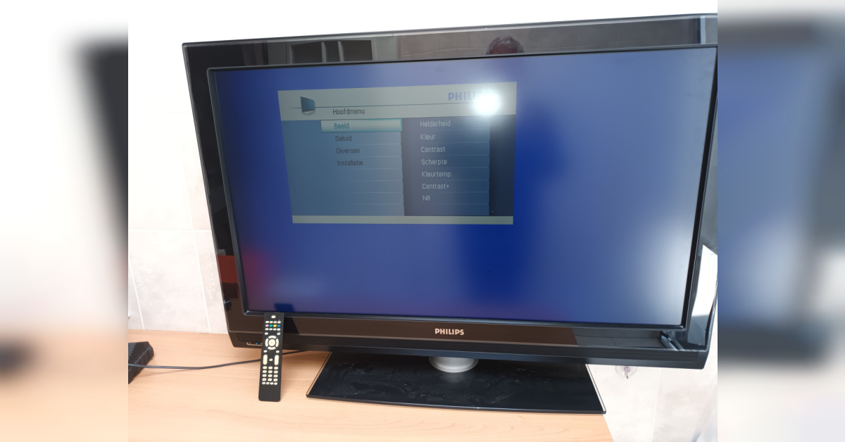 42 Inch Philip 42 inch ( 107 cm ) LCD TV, type 42PFL7662, in goede en nette staat