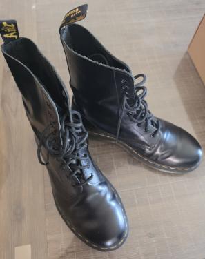 Dr. Martens