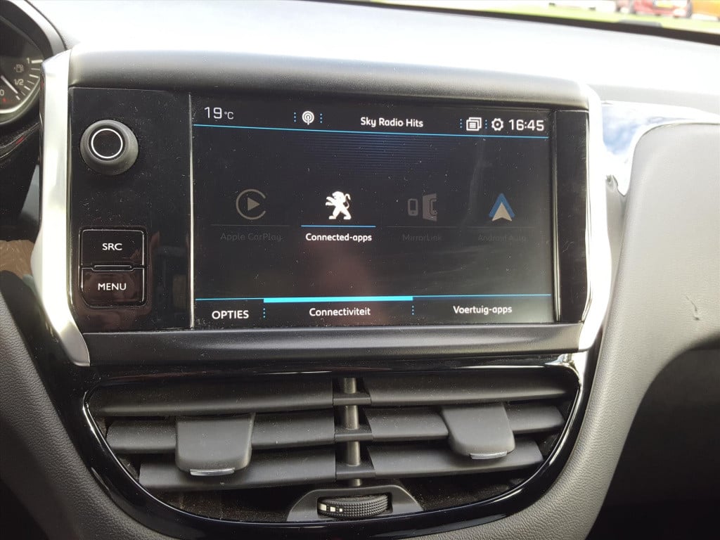 Peugeot 208 blue lion 1.2 pt-82pk 5d navigatie | apple carplay & android au