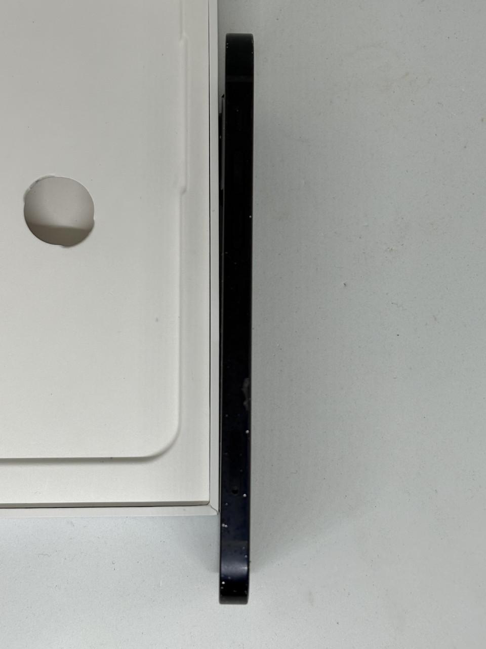 IPhone 12  zwart  64GB