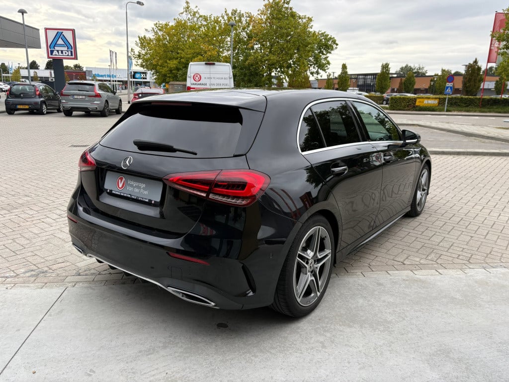 Mercedes-Benz A-Klasse 200 business solution amg