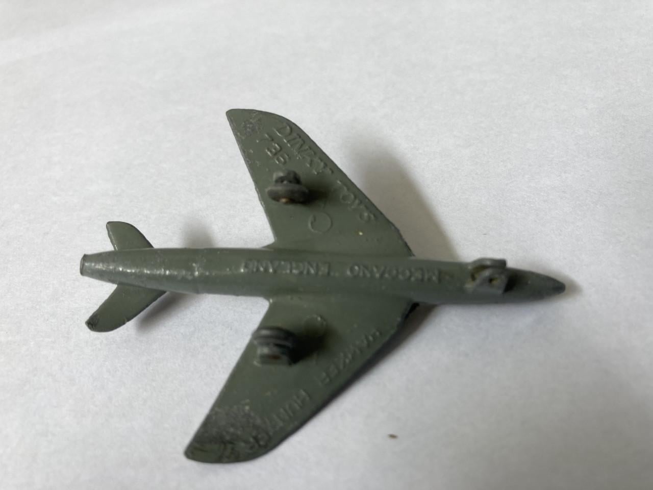 Schabak Boeing 747 Alitalia, ERTL Space Shuttle, Dinkey Toy Hawker Hunter