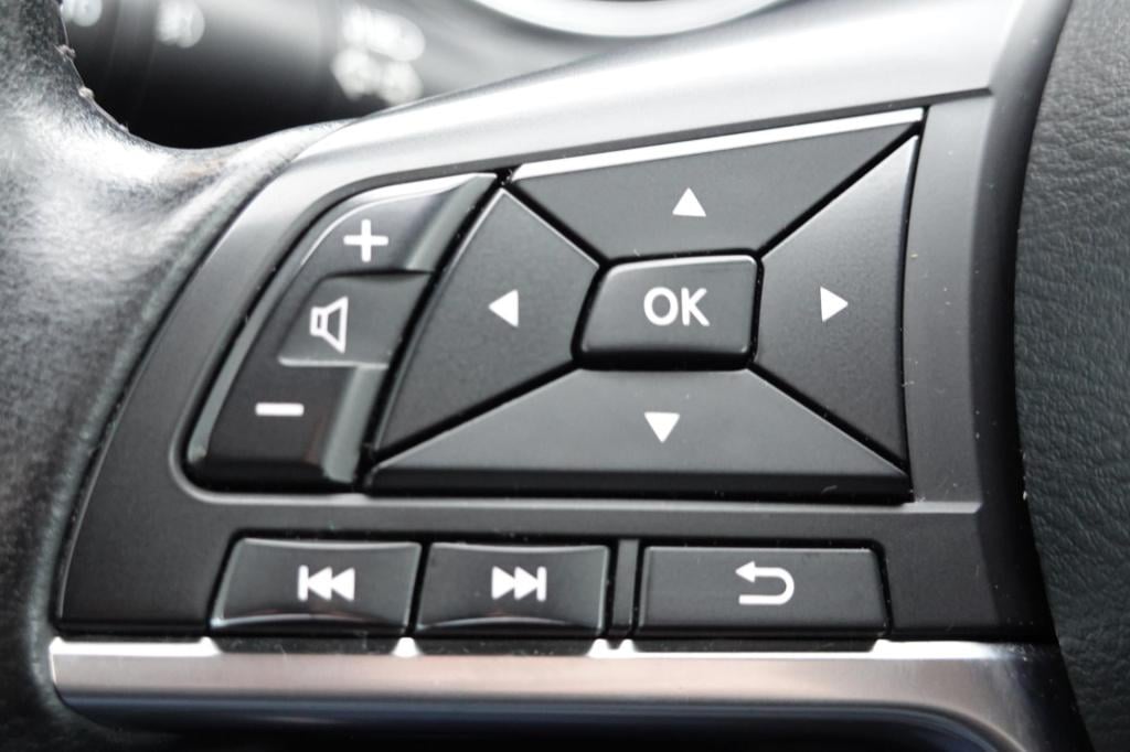 Nissan Qashqai 1.2 tekna +