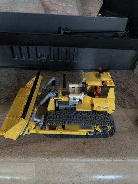 Lego bulldozer 7685