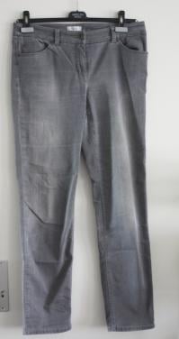 Grijze jeans broek  maat 42