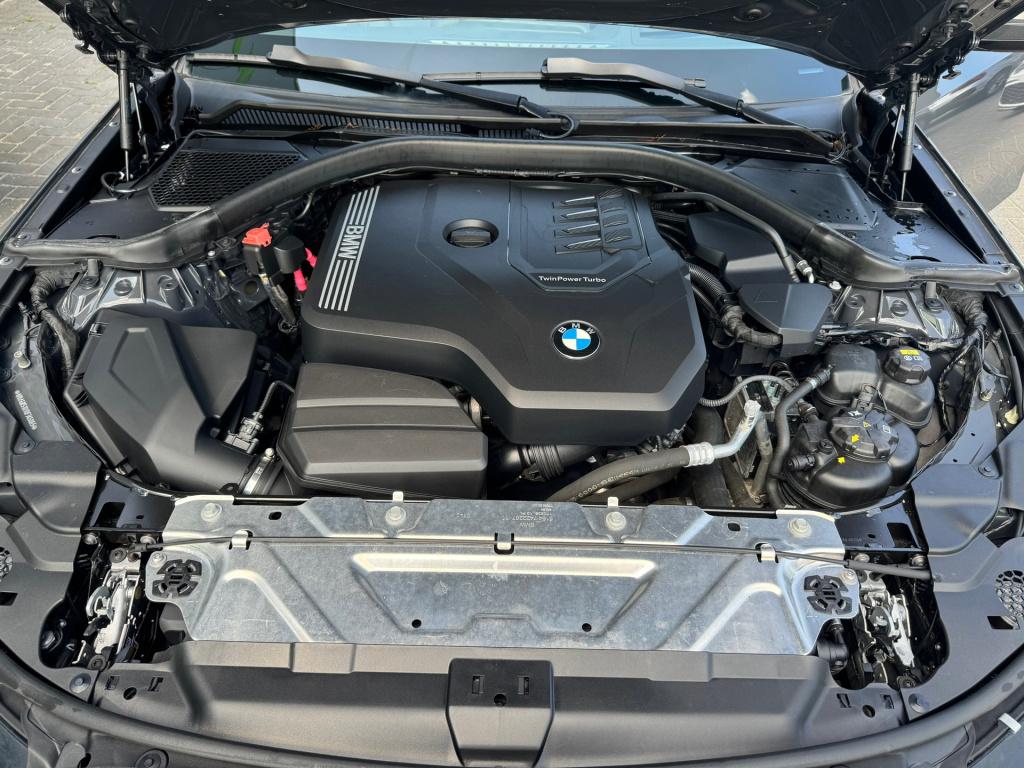 BMW 3-serie touring 330i introduction high executive * panoramadak * 360 ca