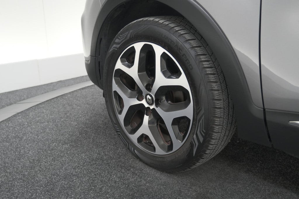 Renault Captur tce 90 intens | camera | navigatie | parkeersensoren | clima