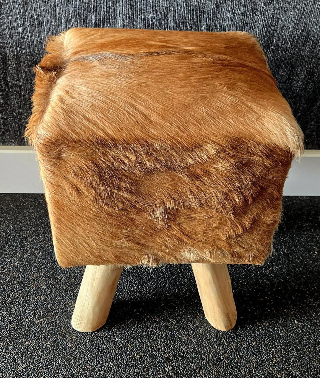 Prachtig echt geitenhuid krukje