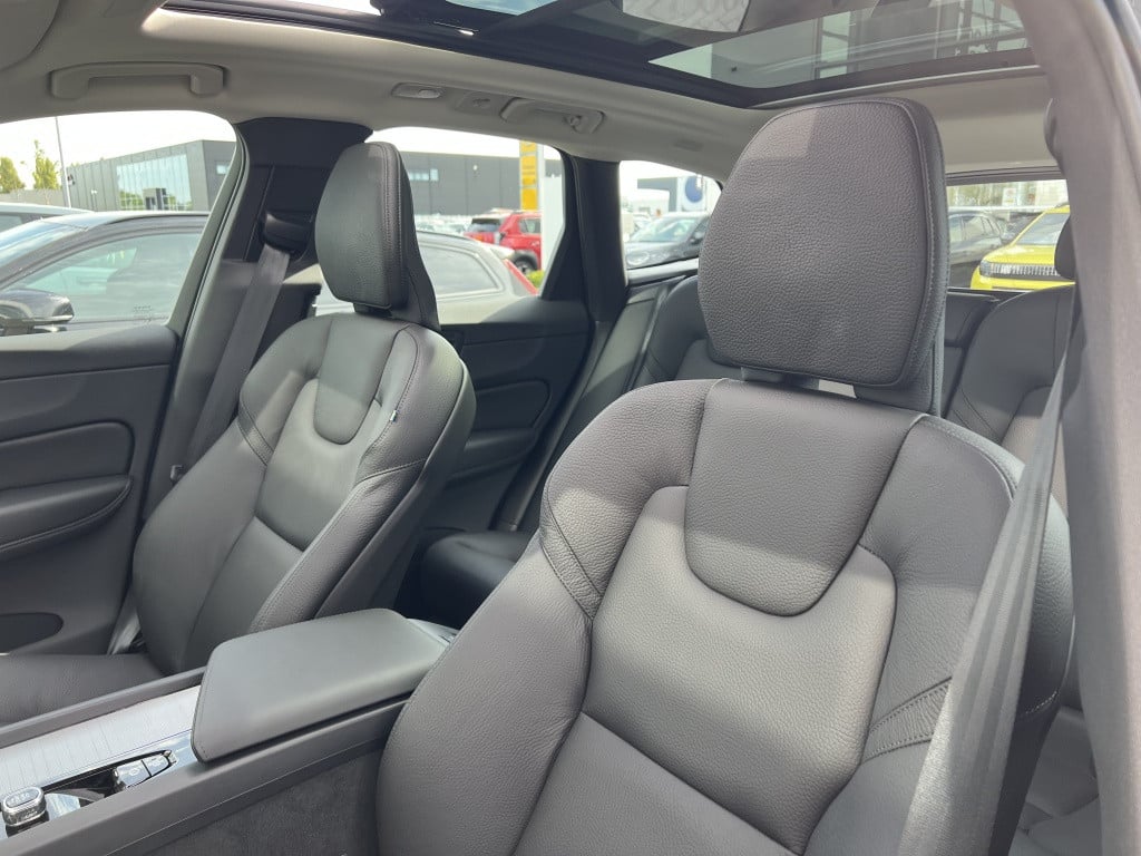 Volvo XC60 t6 398pk recharge ultra dark| panodak| 360camera| adap.cruise| t