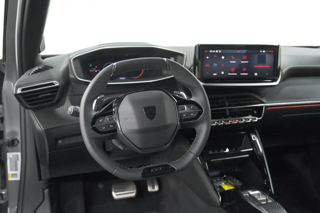 Peugeot 2008 puretech 130 eat8 gt | 360 camera | adaptieve cruise control |