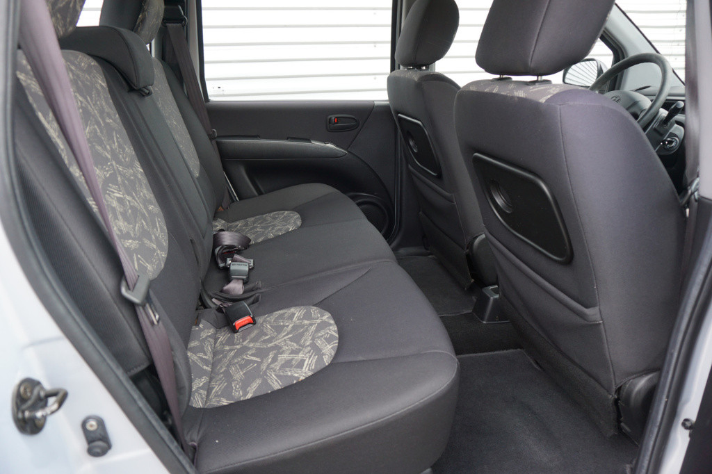 Hyundai Matrix 1.6i silver edition airco / elektr. ramen / trekhaak / nap