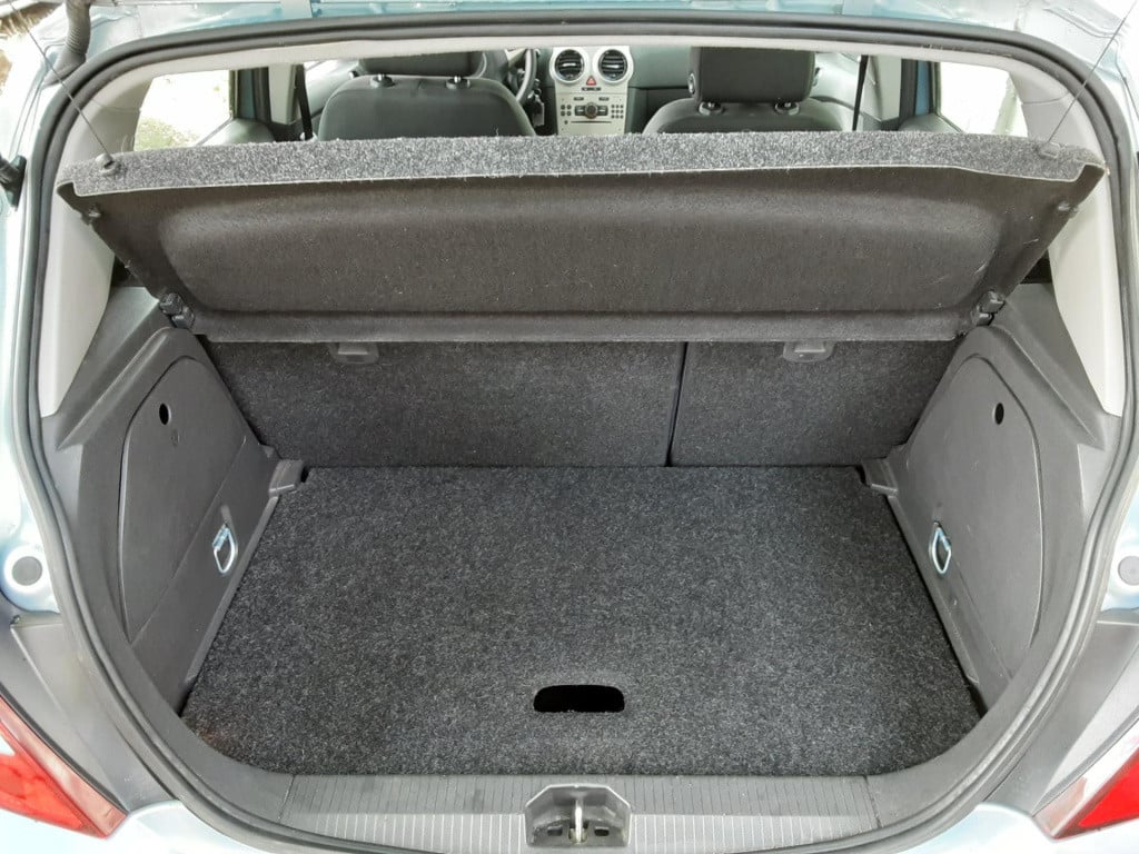 Opel Corsa 1.2-16v business
