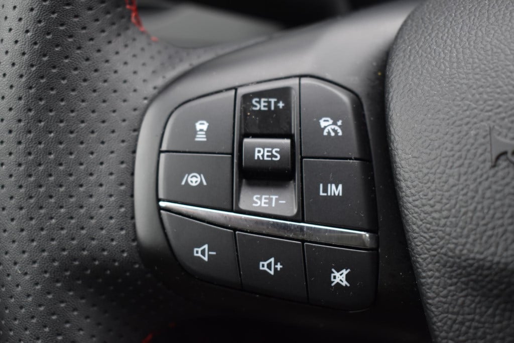 Ford Kuga 2.5 phev st-line x | climate control | adaptieve cruise control |