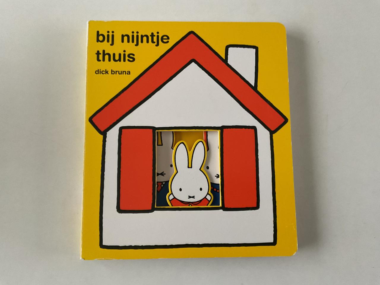 Verschillende boekjes van Dick Bruna.