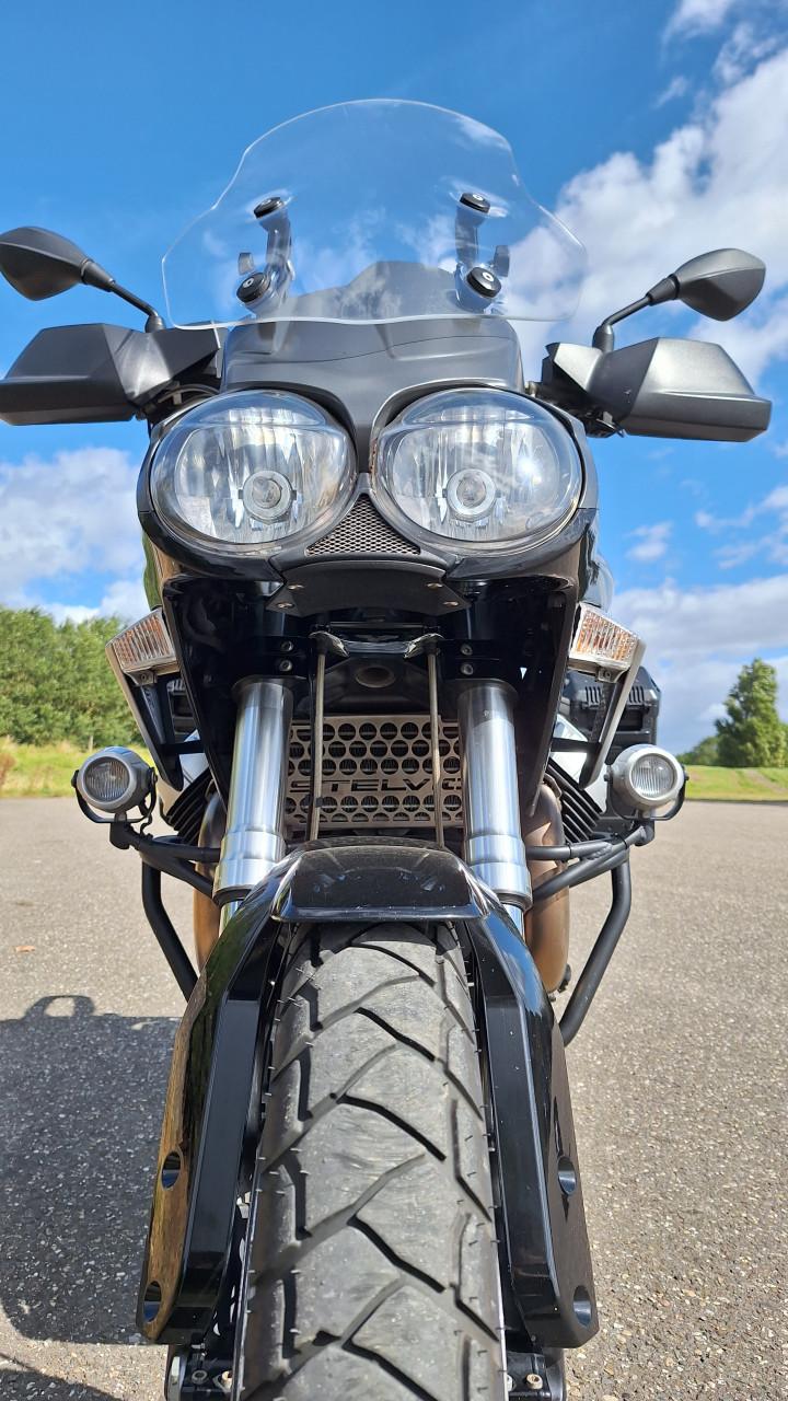 Moto Guzzi Stelvio 1200