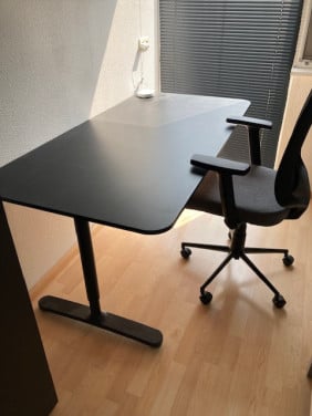 Bureau met bureaustoel