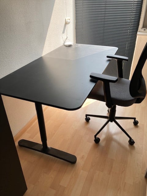 Bureau met bureaustoel