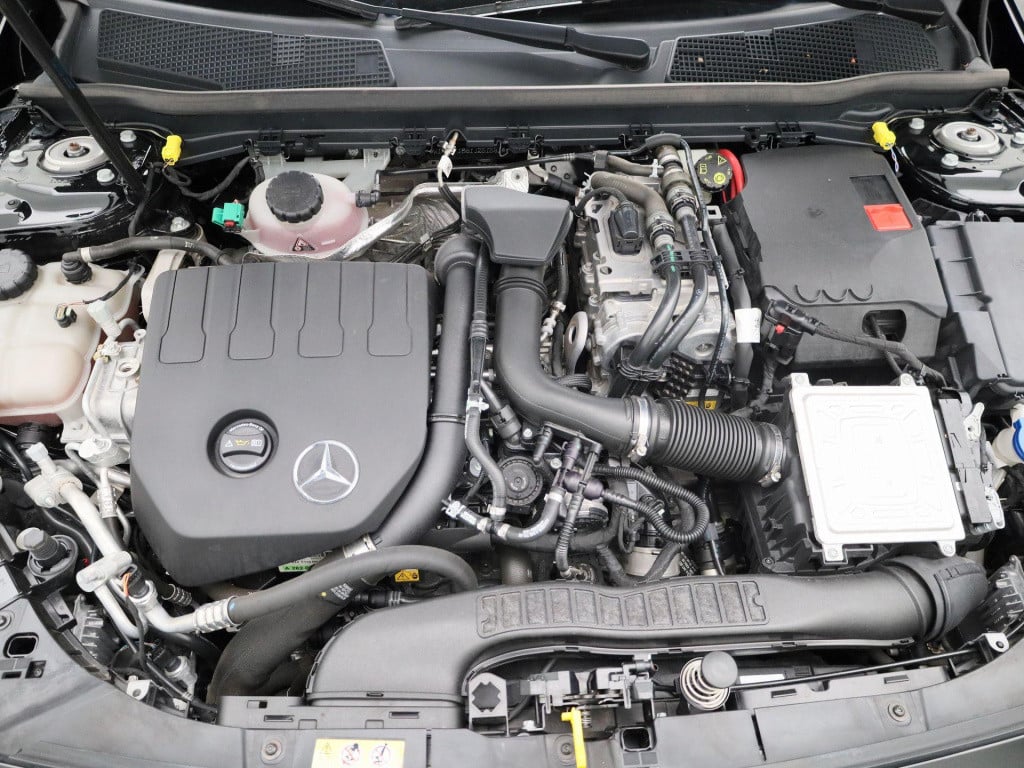 Mercedes-Benz A-Klasse 250 e business line | automaat | lmv | half leder | 