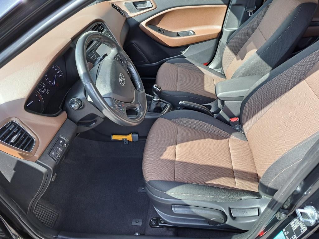 Hyundai I 20 1.0 t-gdi comfort | navi | lm velgen | all season banden | ach