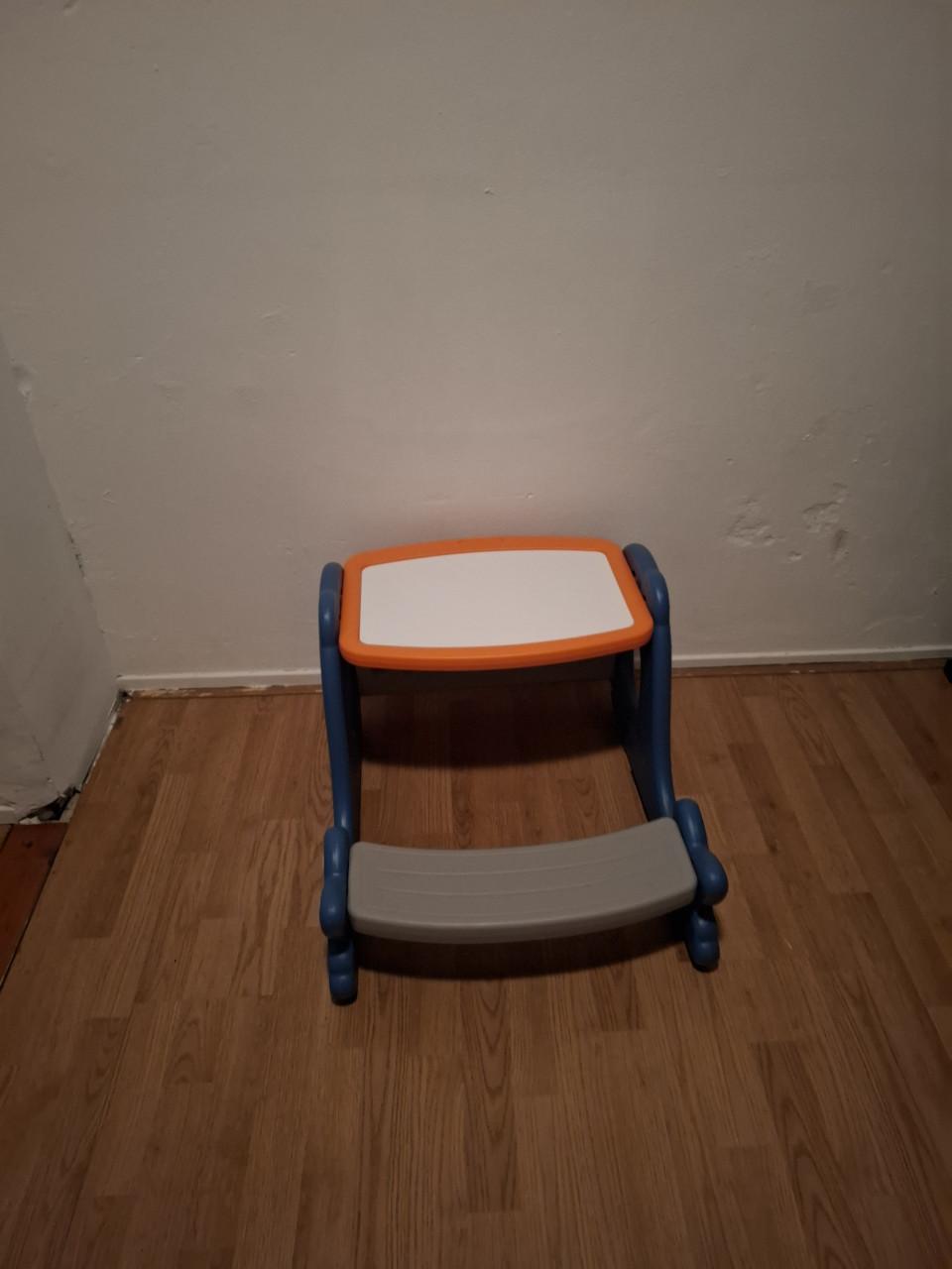 Kindertafel nieuw