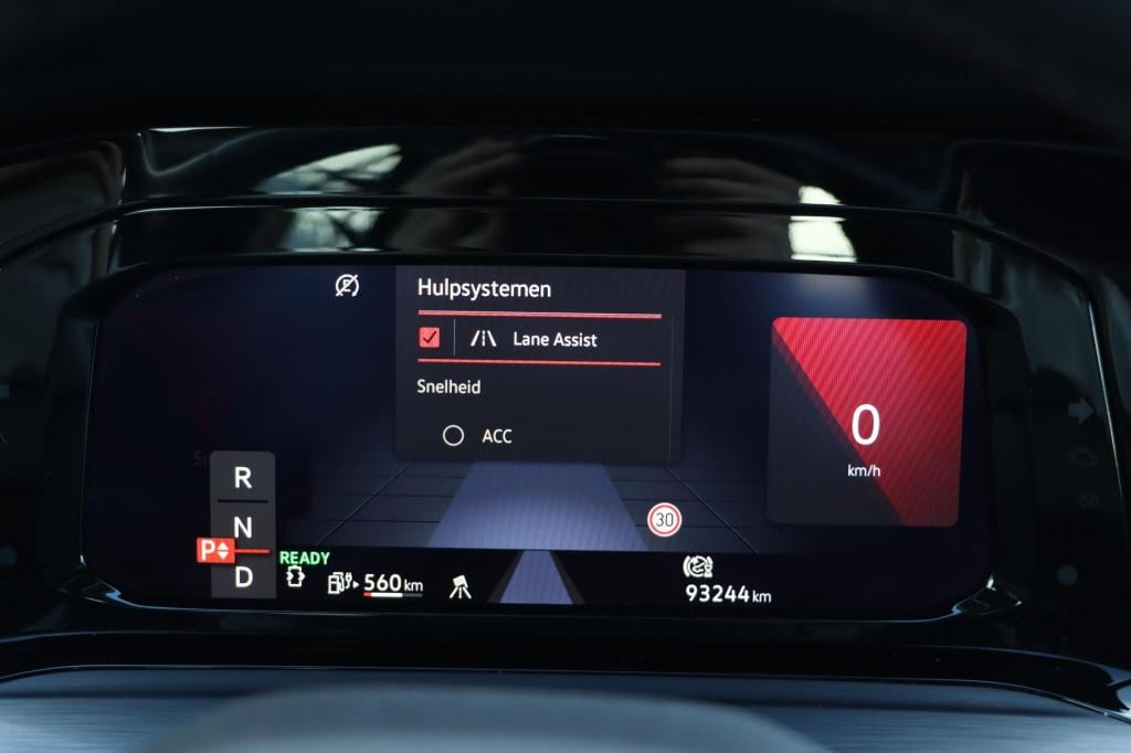 Volkswagen Golf 1.4 ehybrid style 204pk dsg6 | soh 89,2% |