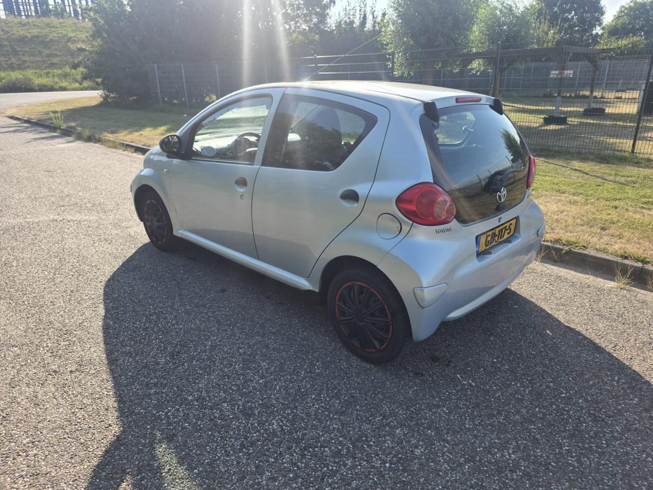 Toyota Aygo 1.0-12V Met 1 Voljaar Apk!
