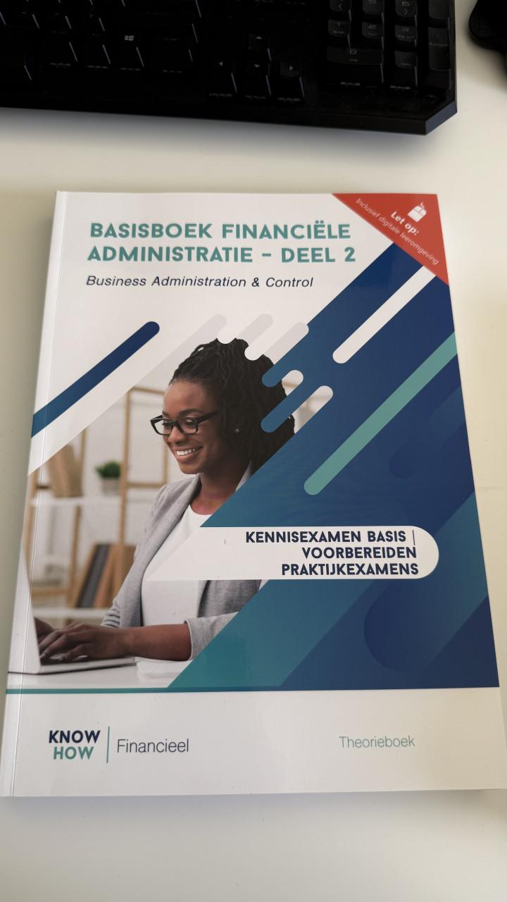 Studie boeken financiële opleiding