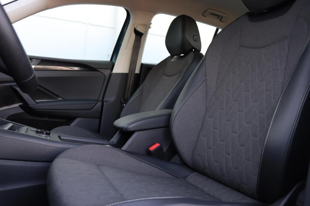 Volkswagen Tiguan 1.5 ehybrid life 204pk dsg6 | soh 98,6% |