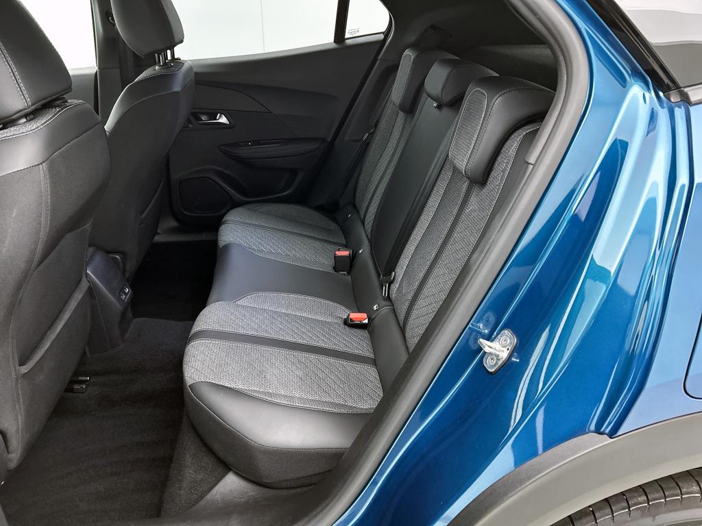 Peugeot 2008 100 pk allure | rijklaar | parkeersensoren rondom | apple carp