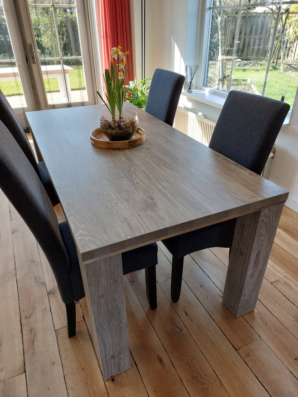 Te koop: Eettafel 190 (L) x 90 (B) x 78 (H)