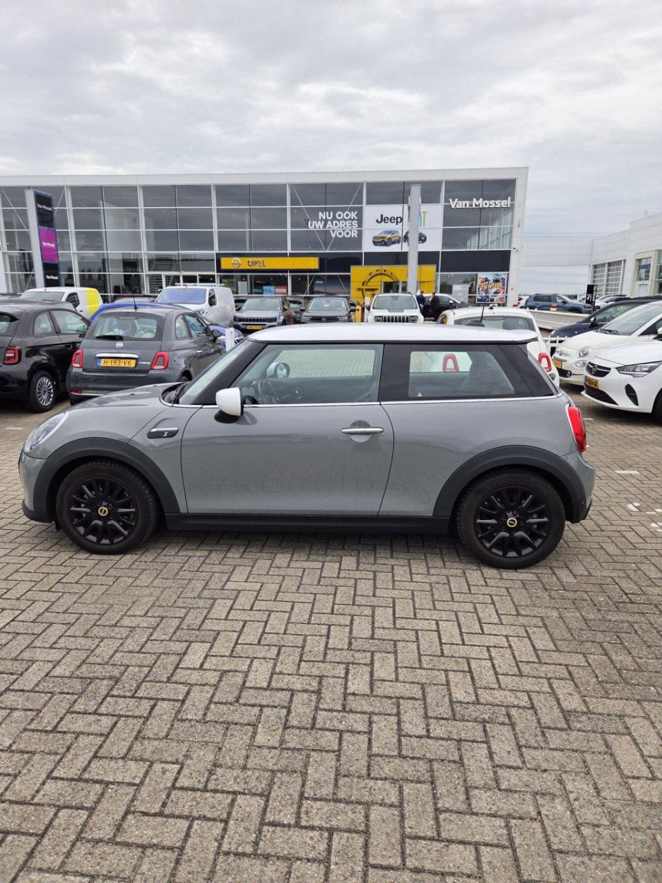 Mini Electric mini business edition 33 kwh | apple carplay & android auto |