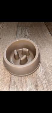 Voerbakje anti-schrokken