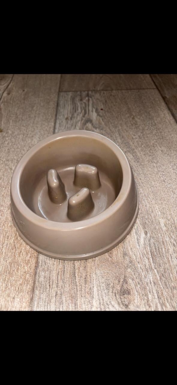 Voerbakje anti-schrokken